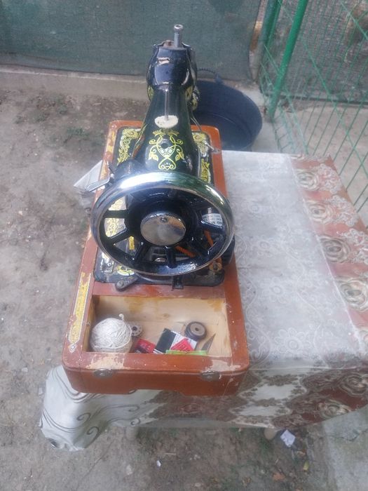 Vândă masină  de cusut