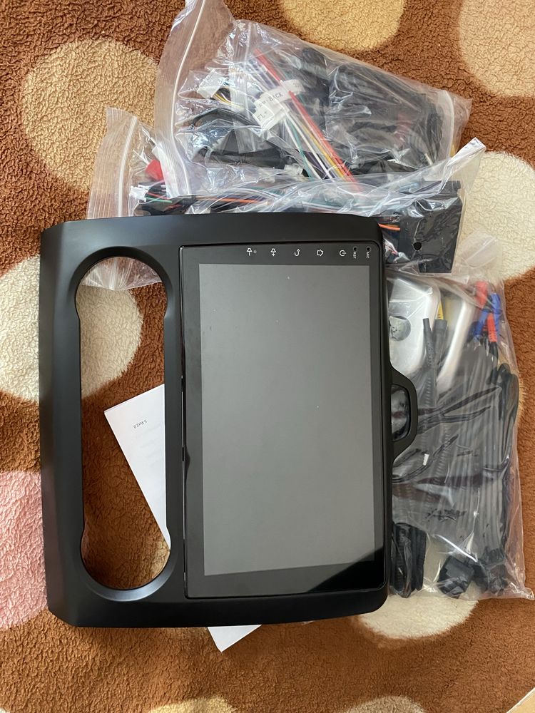 Navigatie CLARION Ford Focus II 2004-2011
