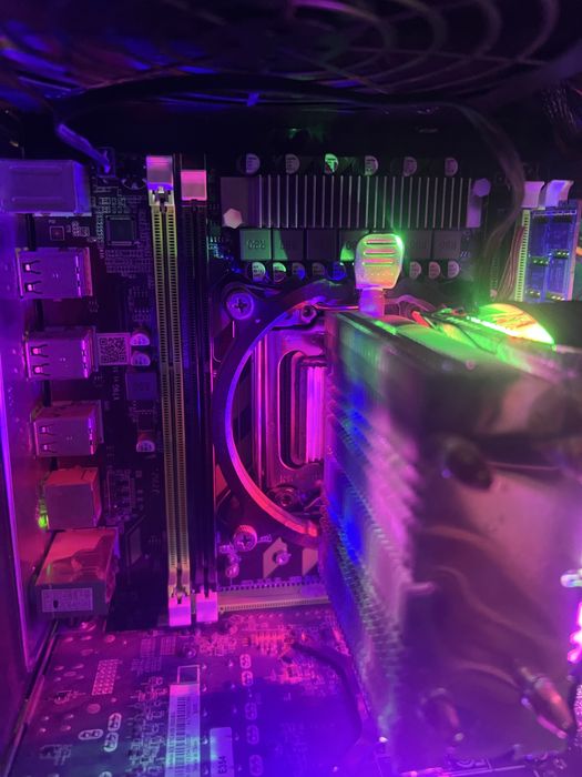 Plata+protsessor+cooler+ram sotiladi. E5 2660 v2