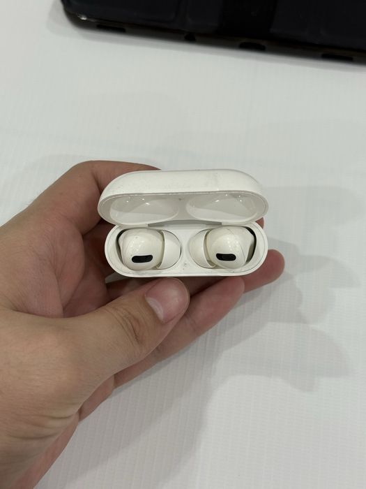 Airpods Pro 1 with Magsafe