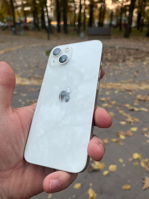 Продам iphone 13 128 gb