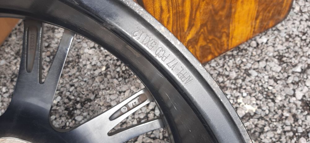 Jenti pe 19 set 4 bucati