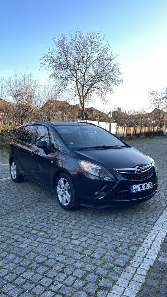 Opel Zafira C 2013 2.0cdti