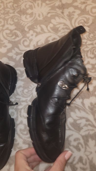 Piele marime 40 ,conform foto