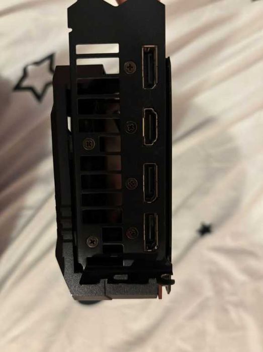 vand placa video RX 5700 xt 8 gb