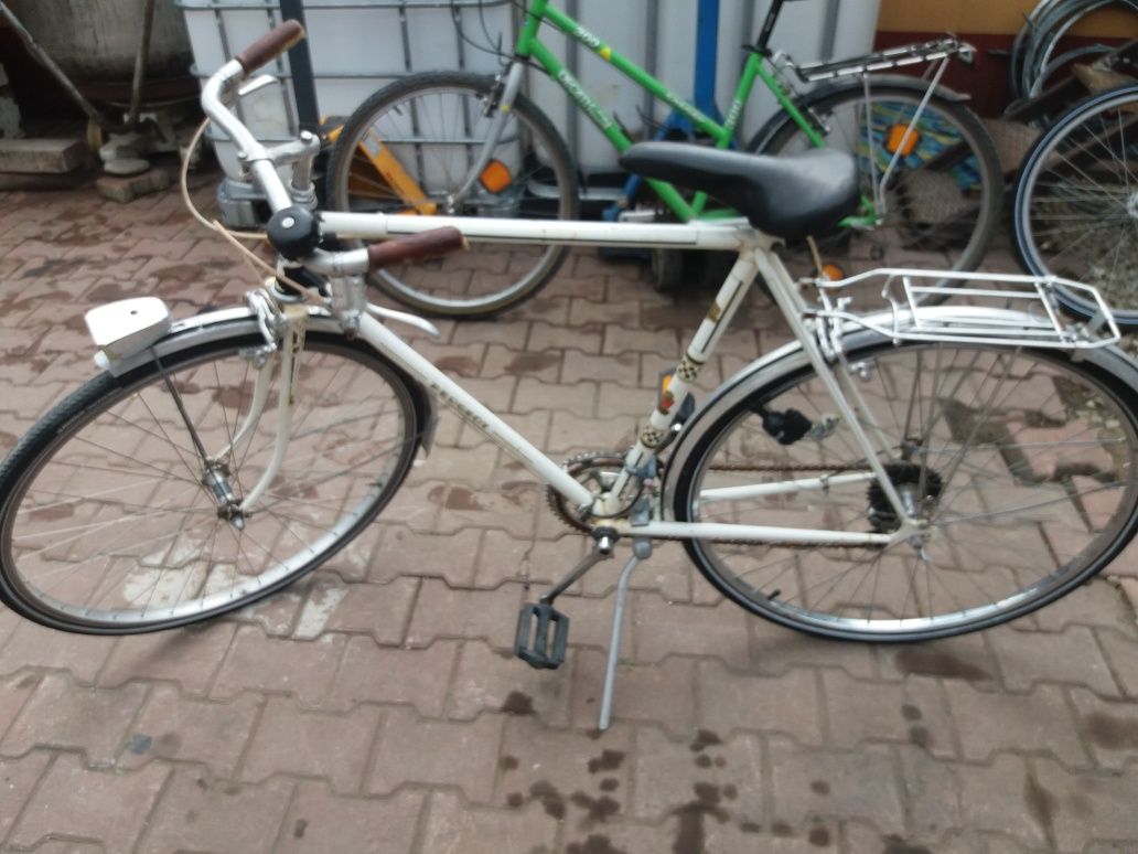 Bicicletă bărbătescă VITANGE PEOGEOT  an 1971 preț.520 euro.