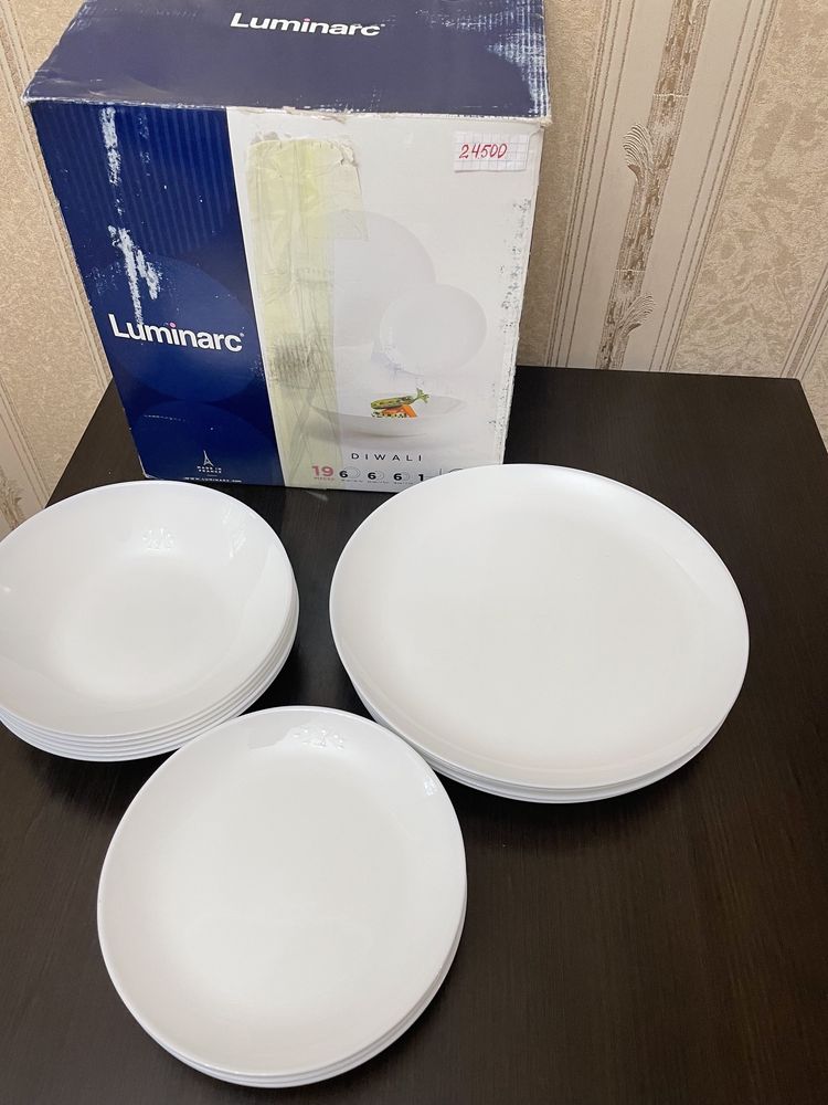 Продам новый набор тарелок Luminarc.