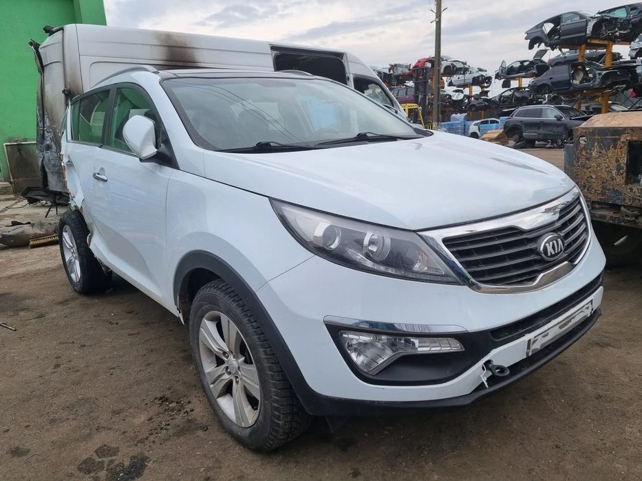 jante aliaj bara fata capota grila centrala far oglina usa portiera stanga dreapta armatura trager radiator apa clima intercooler plansa ceasuri bord kit chit airbaguri scaune fata spate bancheta panoramic spira volan bloc lumini vas lichid parbriz expans