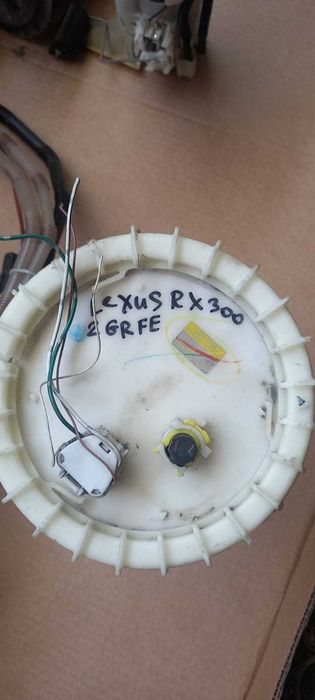 Топливный насос Toyota Harrier  / Lexus RX300 /2003,2013г GSU35 2GR-FE