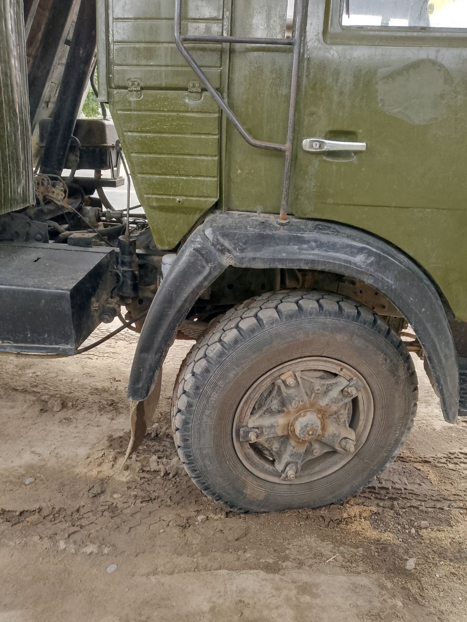 Kamaz samasval sotiladi