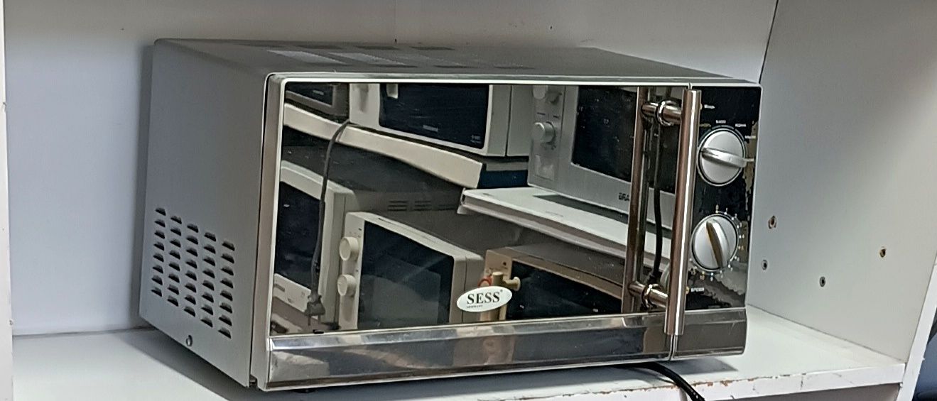Продам зеркальную микроволновку