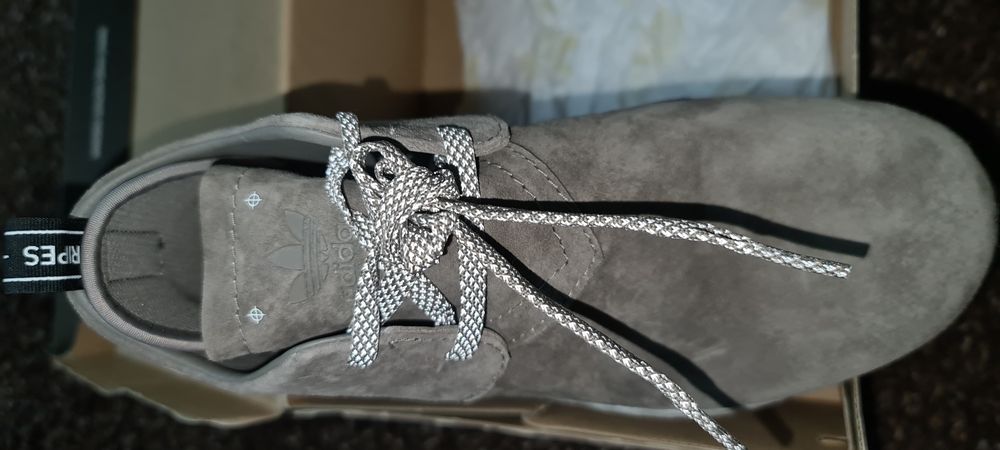 Adidas gheata piele intoarsa