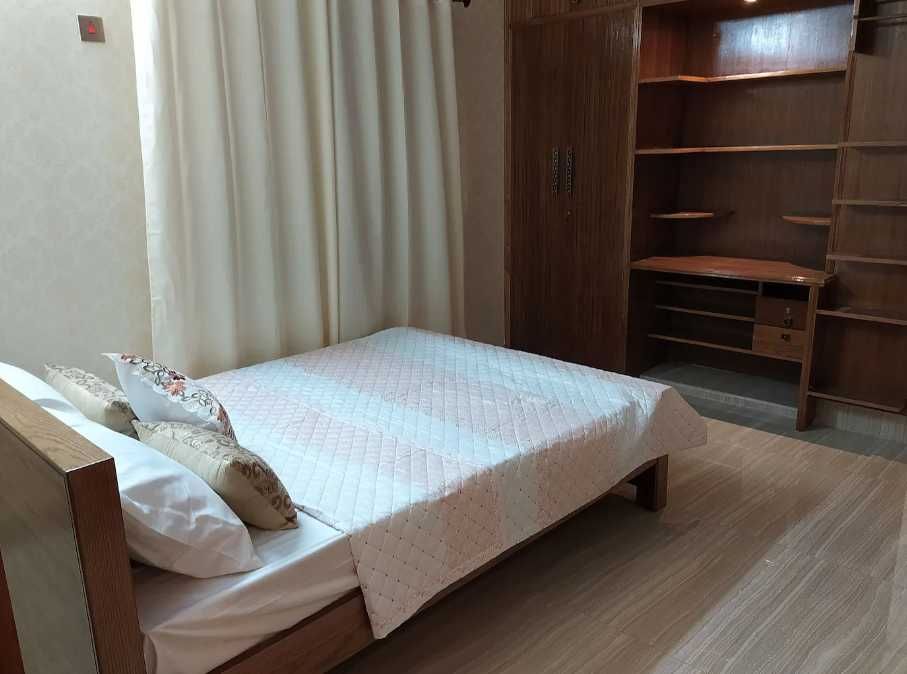 Дава се под наем Тристаен апартамент в Пловдив, Въстанически - 82 кв.м за 311.1 € - Снимка #4