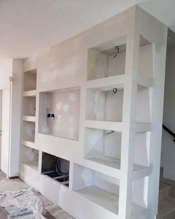 Intervenții.  Renovari , instalatii sanitare , electrice