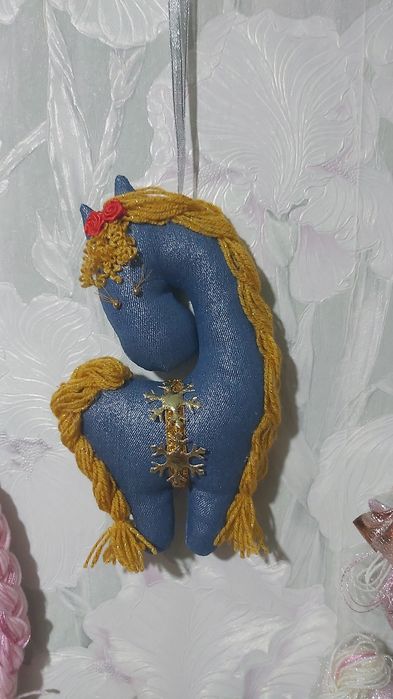 Новогодние гномы и лошадки