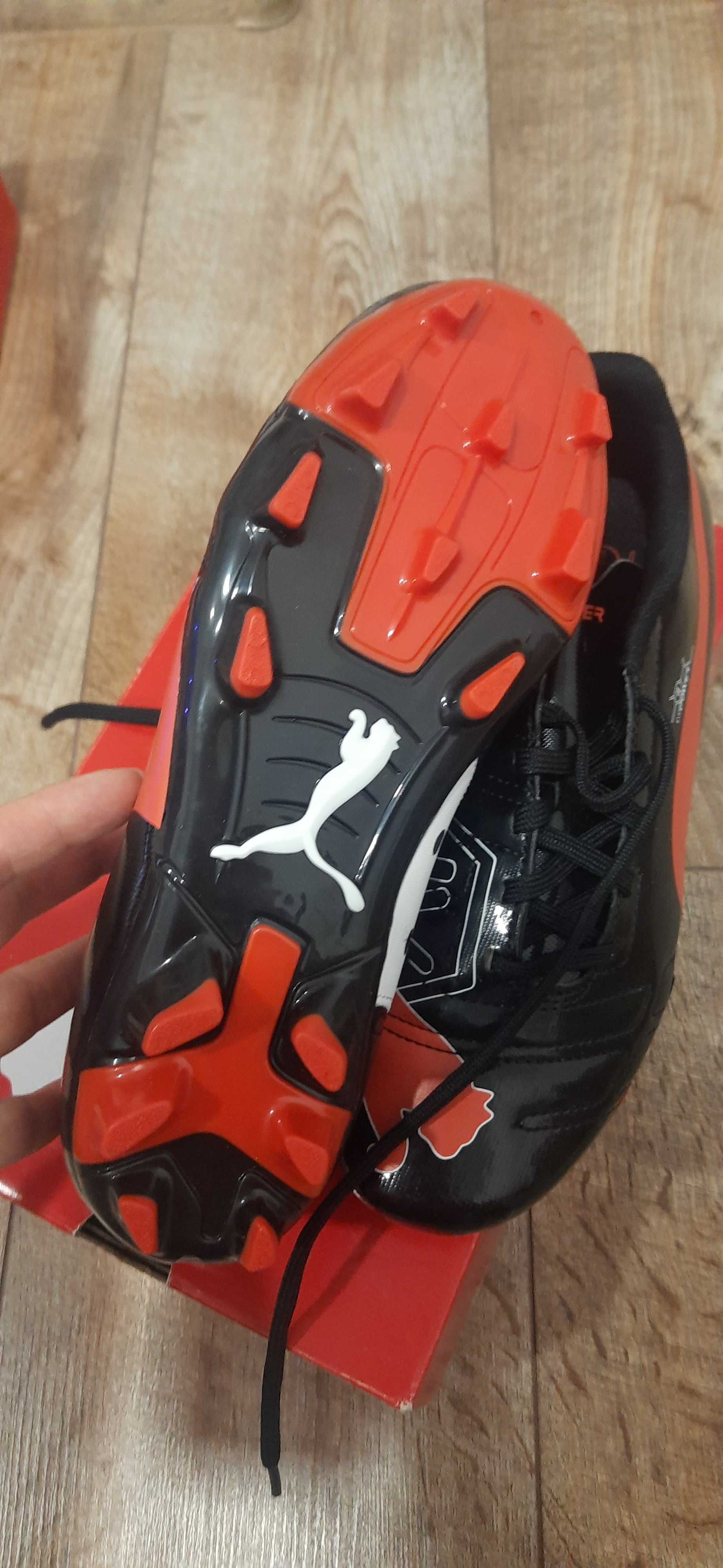 Последен брой н.38 Puma футболни обувки