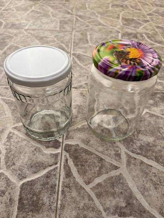 Буркани на винт 720 ml и 580 ml с капачки - 30 ст. броя
