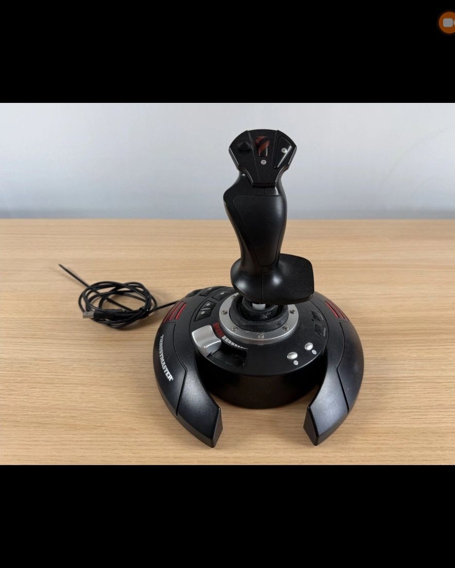 Лост за летене джойстик THRUSTMASTER Joystick T-Flight Stick X PS3/PC