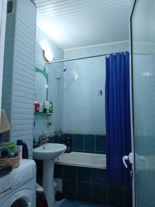 Продаётся 3х комн квартира на Чорсу, Ор-р Давр Банк, мебель и техника