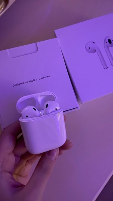 Наушники Apple .
