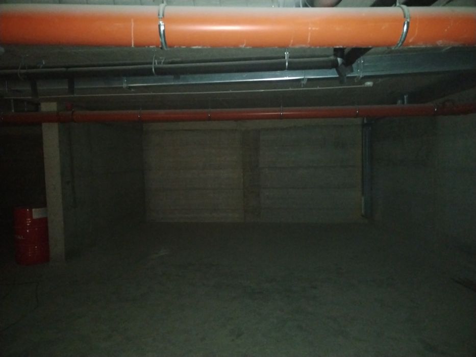 Паркомясто под наем Виница