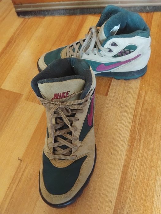 Nike трисезонни дамски боти