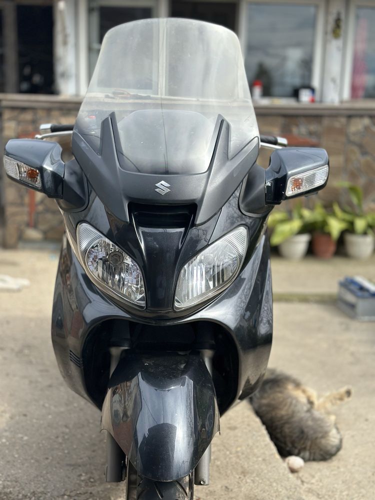 Suzuki Burgman 650 i Executive