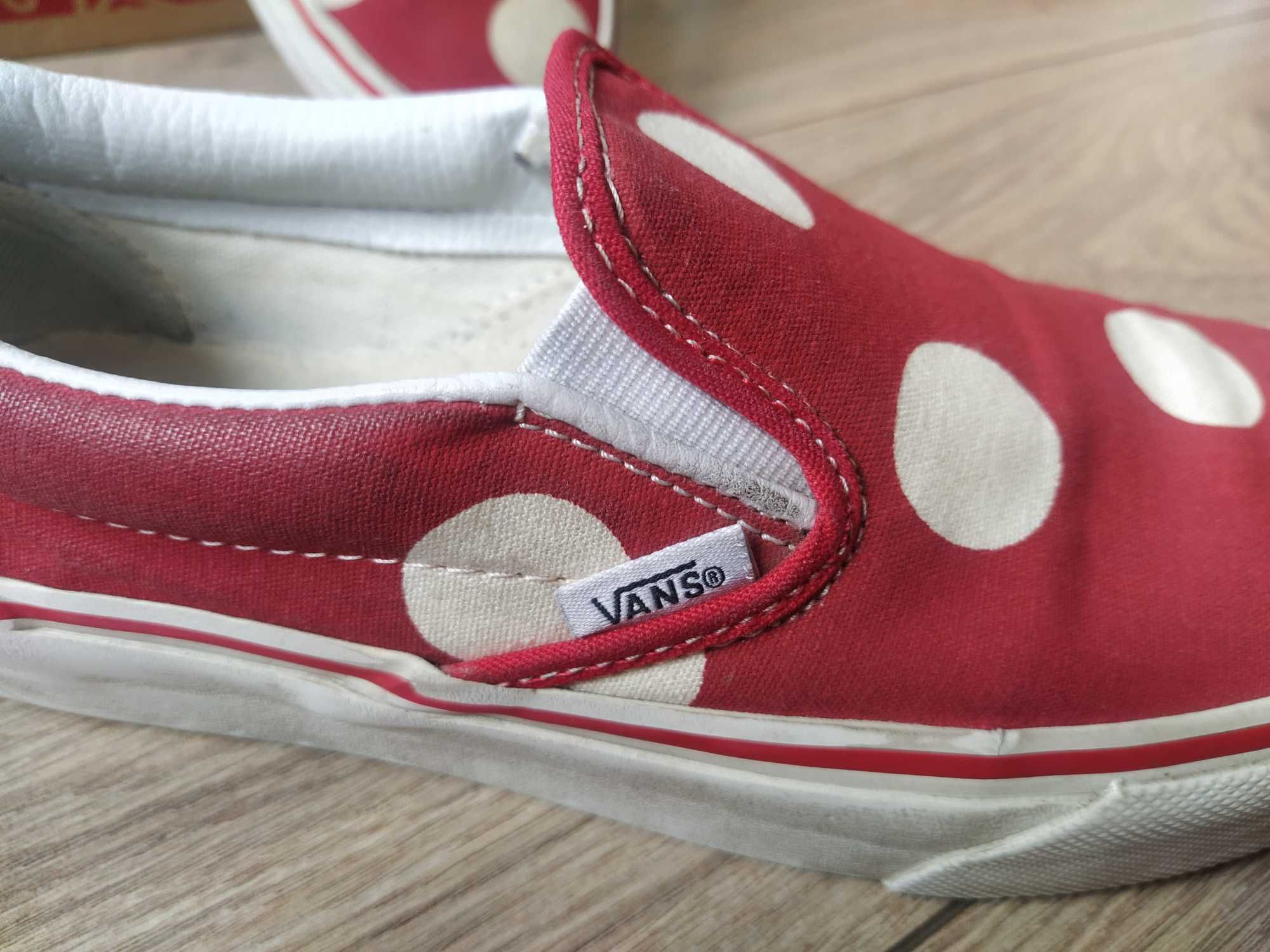 Vans classic slip-on red polka dot, 39 номер