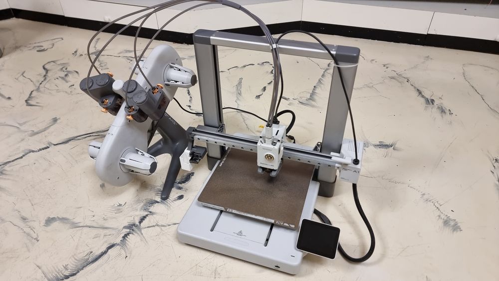 3д принтер BambuLab A1 combo AMS