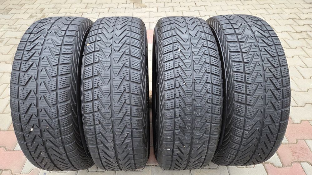 Anvelope iarna 225 65 R17 - jante 5×114,3 - Toyota Hyundai Duster/etc