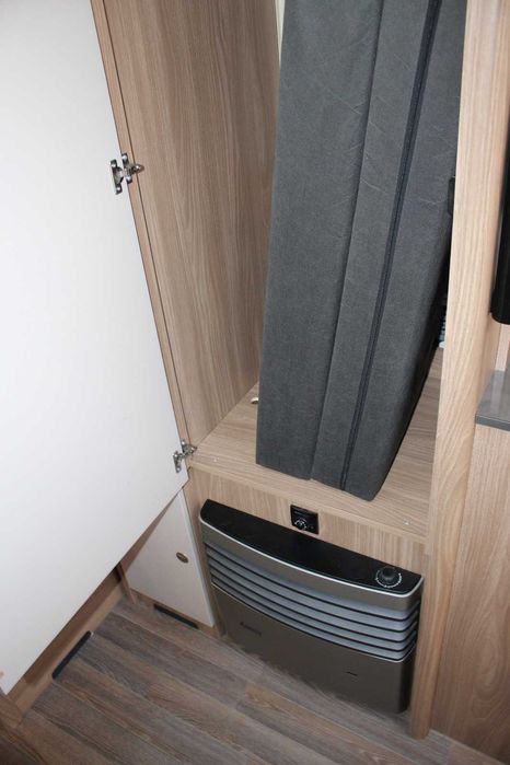 Rulota Burstner Premio 460TS