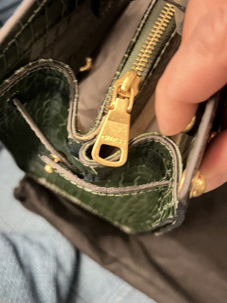 Guess Cristina real leather. 100% оригинал.Нова с всички етикети!