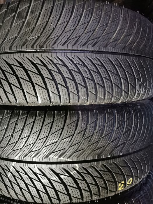 235 45 19 anvelope iarna Michelin pilot alpin 5