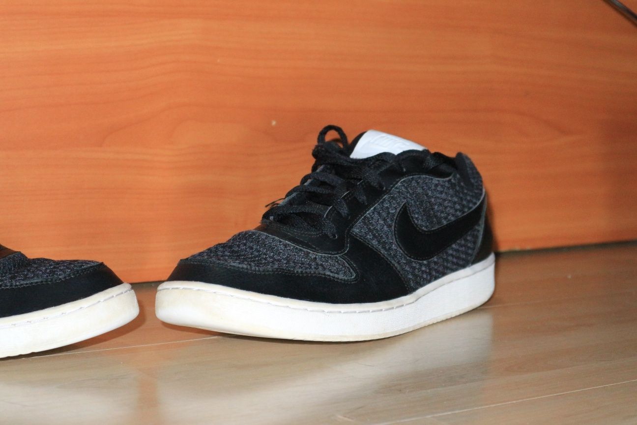 NIKE Ebernon Low Prem