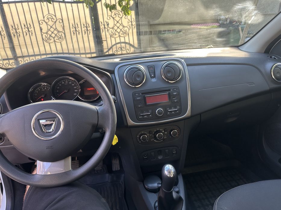 Dacia Sandero 2015