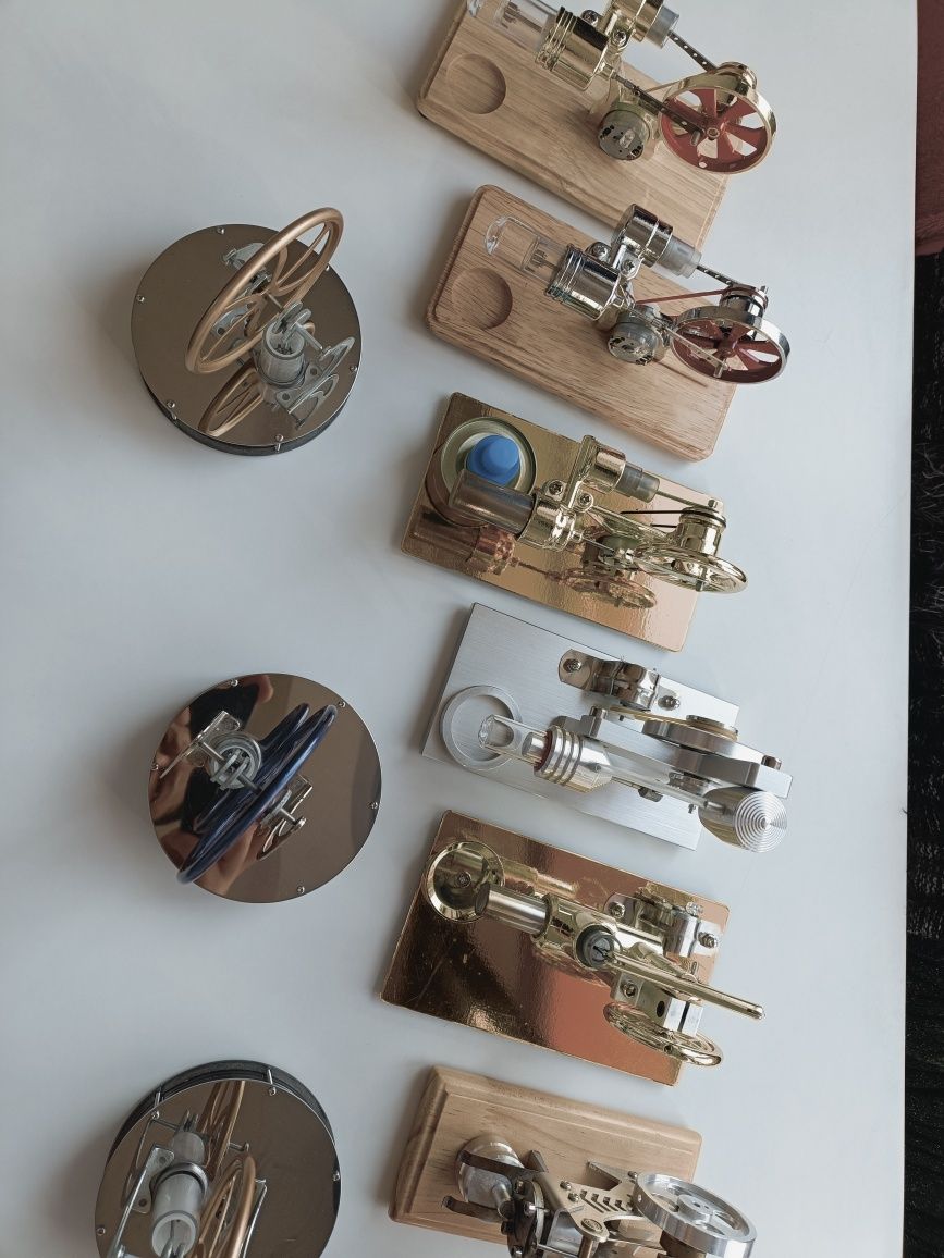 Colectie motoare reale in miniatura .Cadou de lux