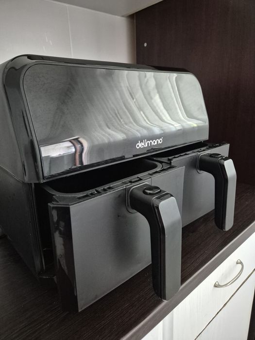 AIR FRYER stare ff bună (ca nou).
Compartimentare dublă.