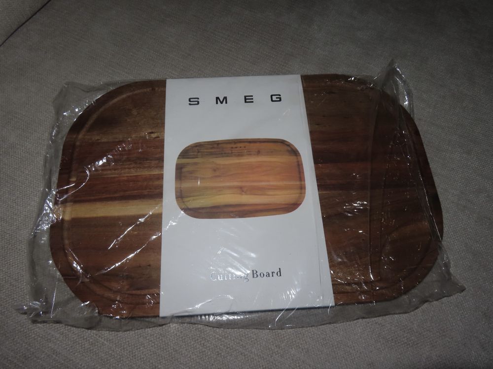 Smeg чайник , тостер , доска и набор ножов