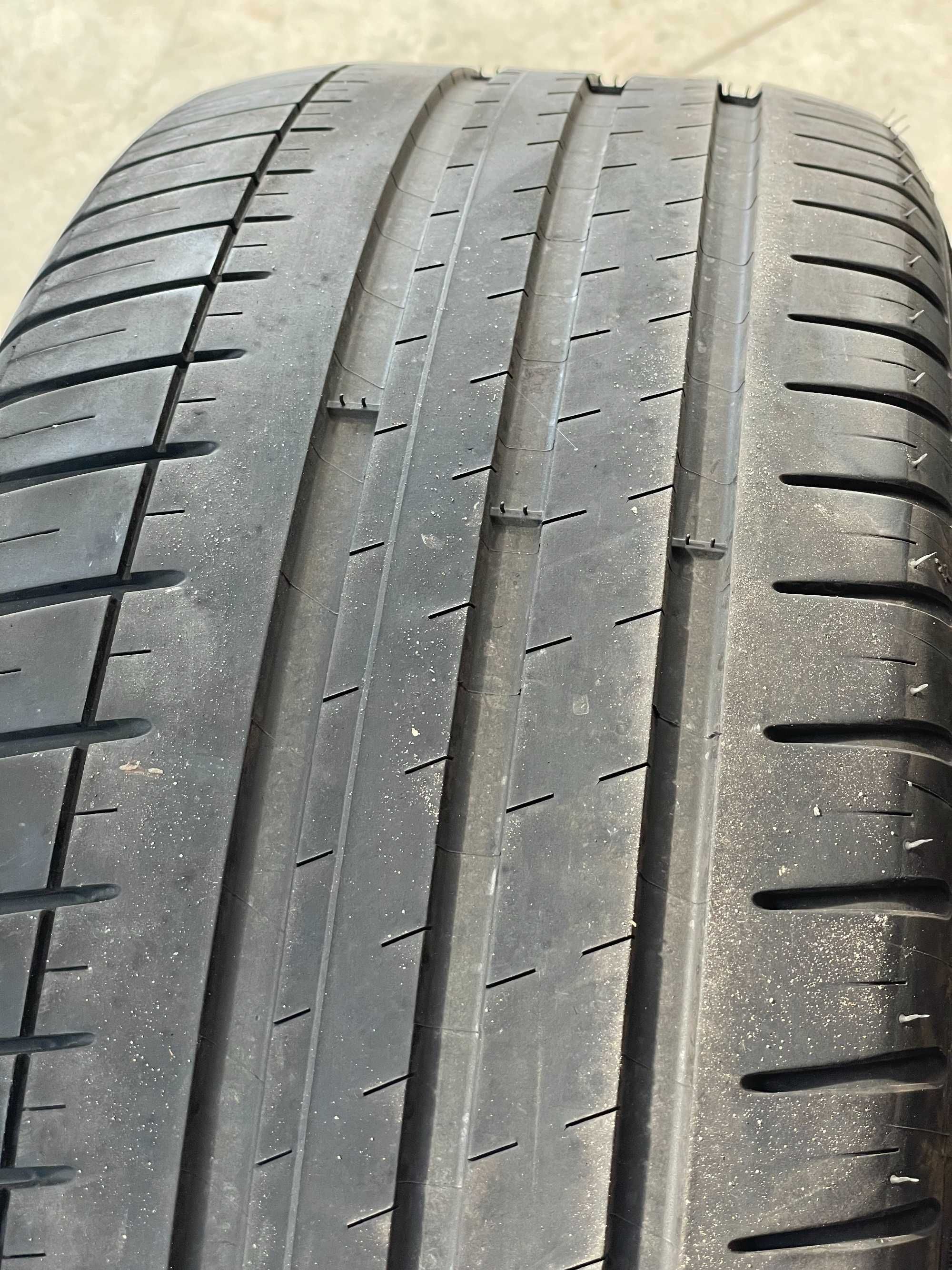 2x 245 45 19 Michelin Pilot Sport 3