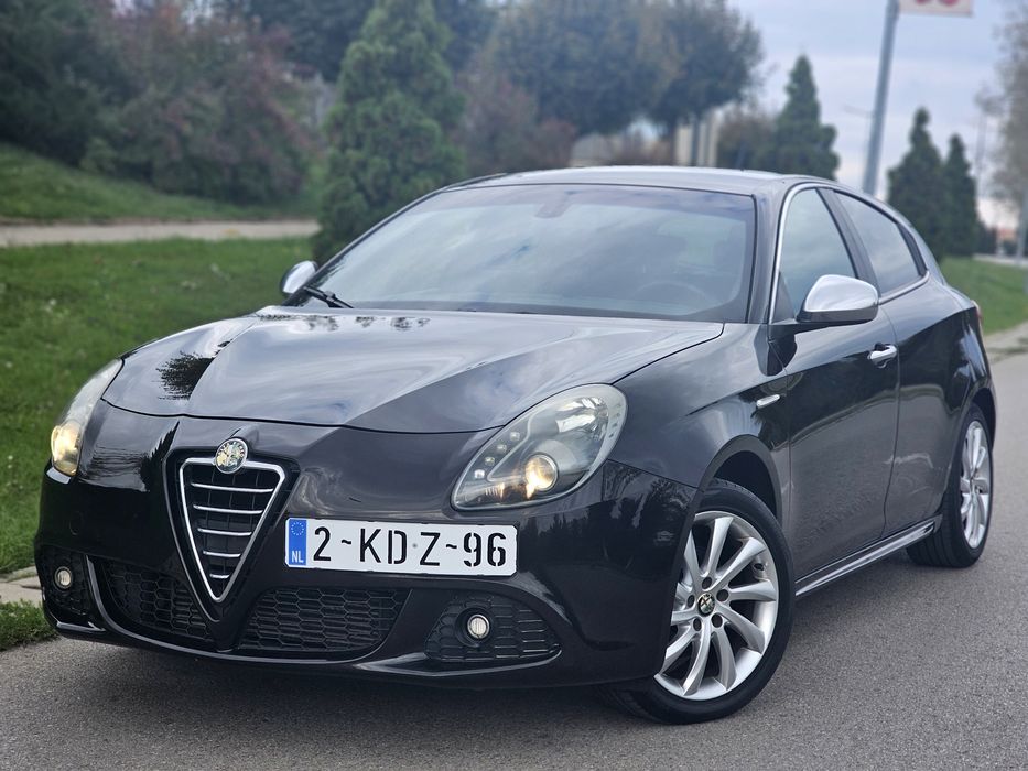 Alfa Romeo Giulietta 1.6 jtdm / 2013 / Euro 5 / Navi / Bussiness Line