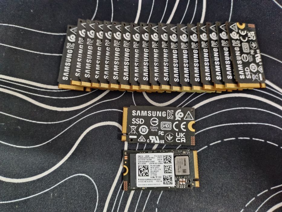 Samsung SSD M2 256ГБ как новый снятый с новых ноутбуков