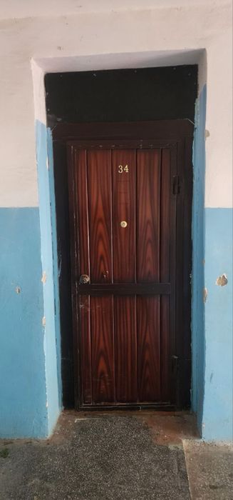 1 xona 2 xona qilingan kvartira sotiladi
