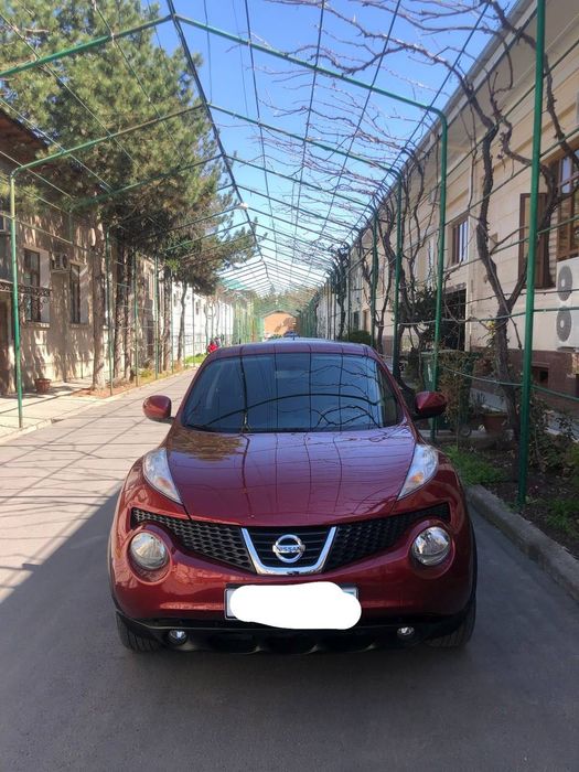 Продаю Nissan juke 2012