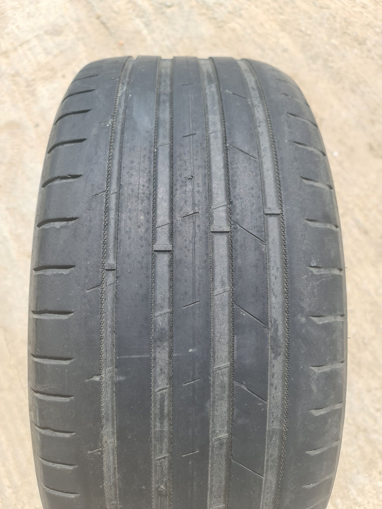 Anvelope Nokian 235/45/R18