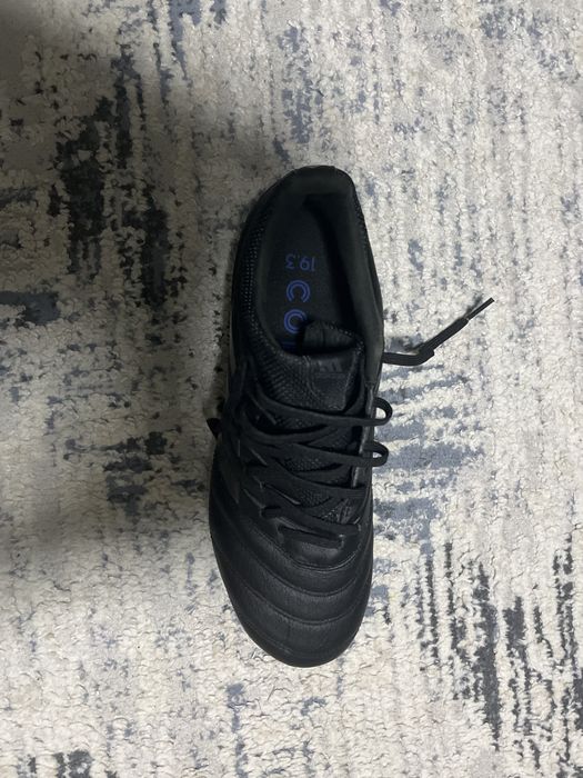 Продавам бутонки на Adidas Copa