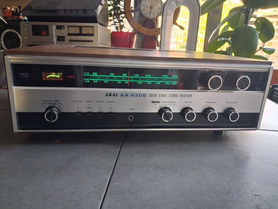 Akai AA-6300 stereo receiver
