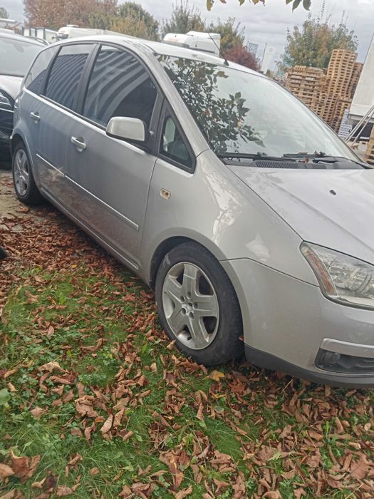 Vând mașină marca Ford focus cmax