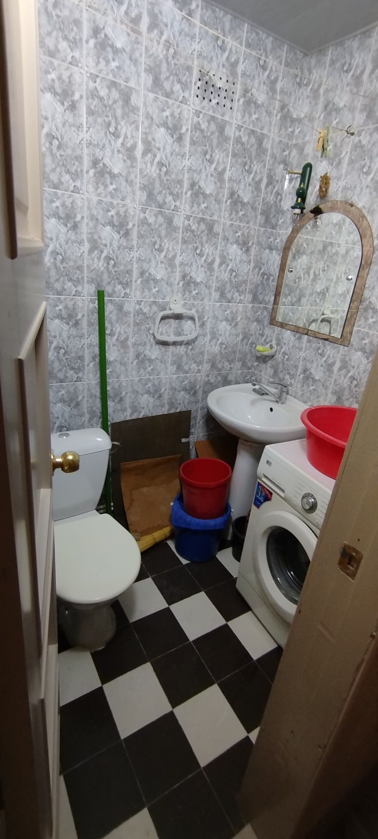 Двойная квартира 1+2 комнатная. Новомосковская,Кази-базар.