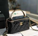 Geanta Chanel vanity bag