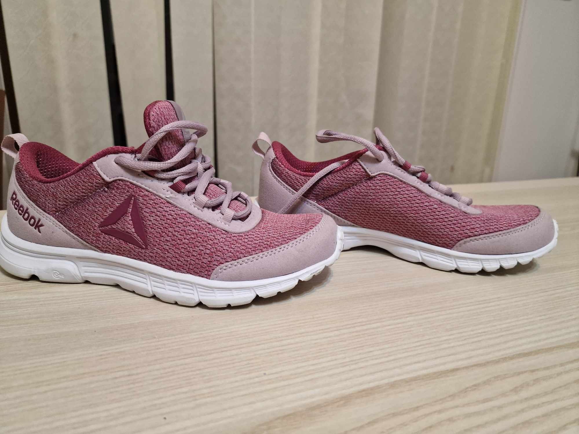 Pantofi sport Reebok femei mărimea 37 roz
